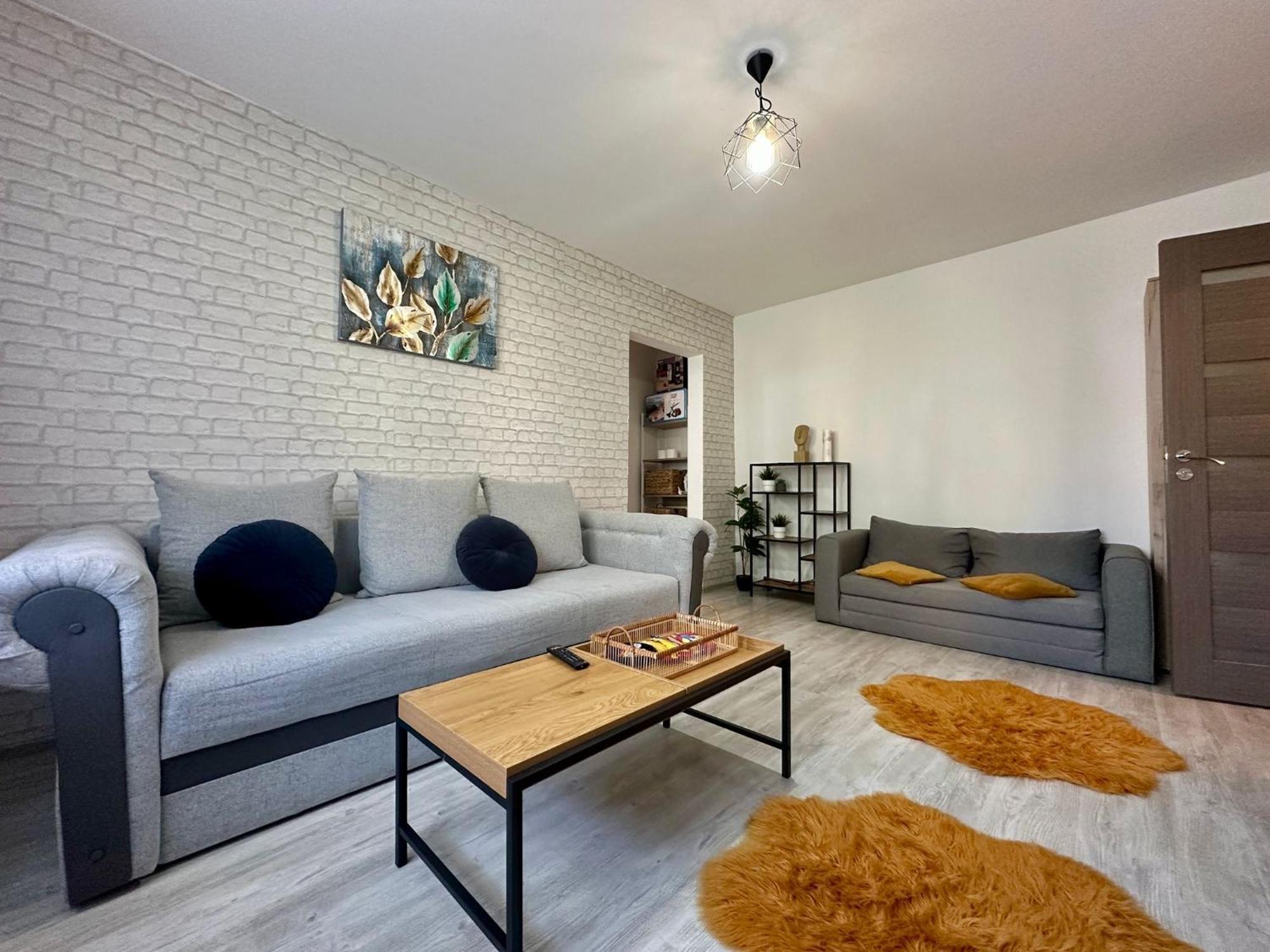 Londof Apartments- New Center Brasov Luaran gambar